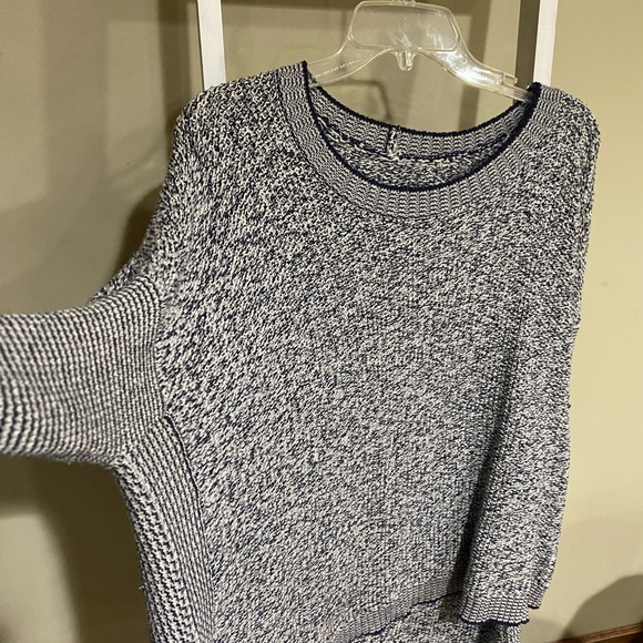 cabi Elsa Pullover Sweater Womens XS Blue Cable Knit Crew High-96 - Picture 5 of 7